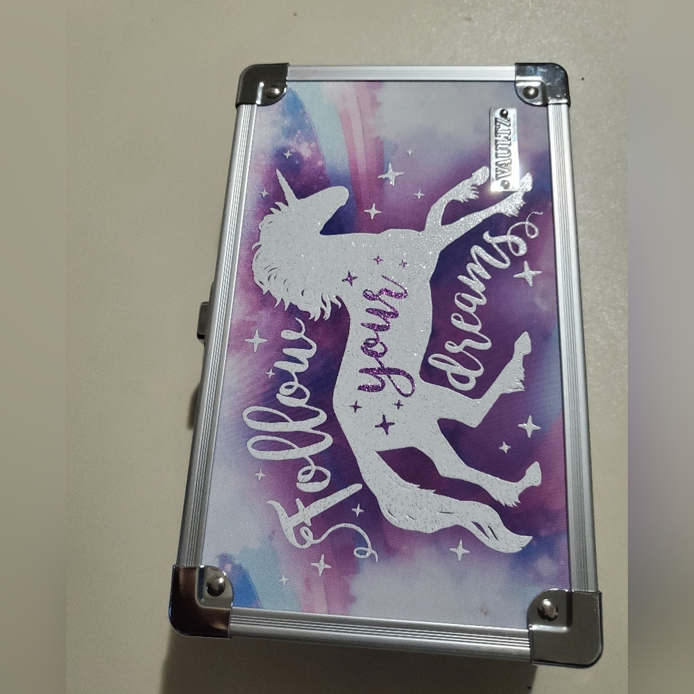 Vaultz Unicorn school pencil box